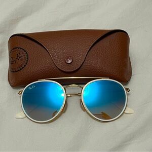 Ray-Ban glasses, women’s